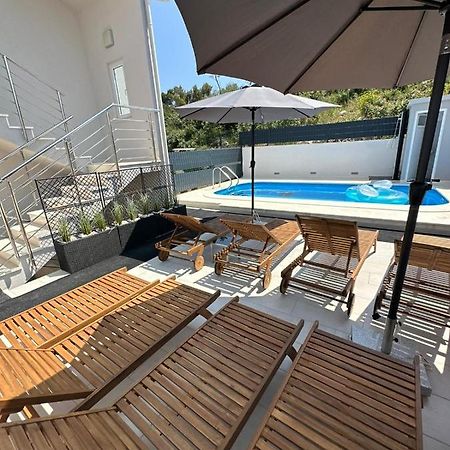 Villa Milena Sweet Apartment-With A Pool Traù Esterno foto