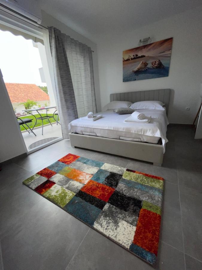 Villa Milena Sweet Apartment-With A Pool Traù Esterno foto